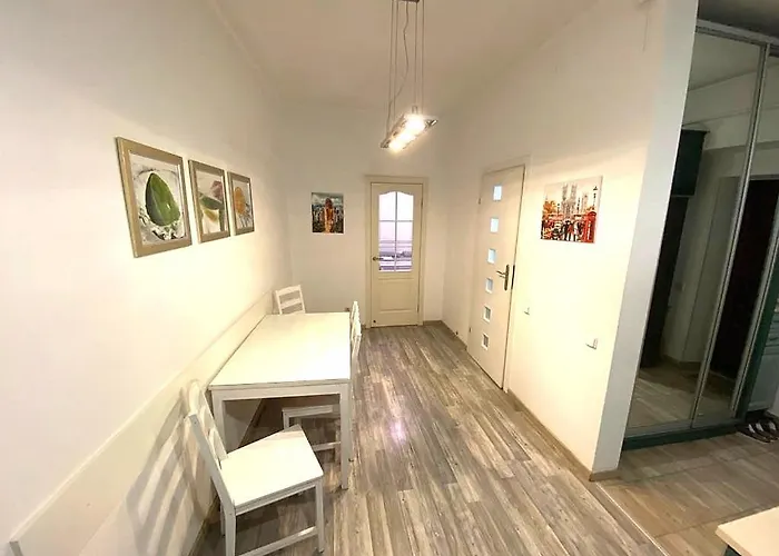 сам центр! вул фурманська 3 Apartment