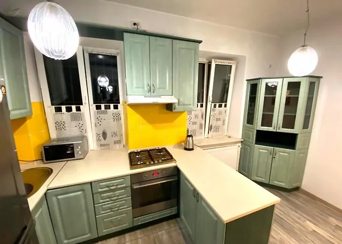 сам центр! вул фурманська 3 Lviv