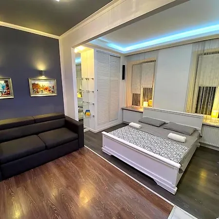 сам центр! вул фурманська 3 *